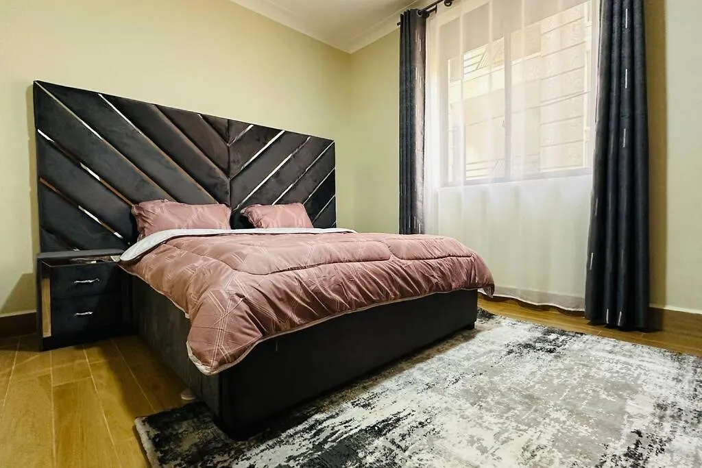 Blackoak Luxury Home 1Br/ Dstv/Free Wi-Fi 坎帕拉 乌干达