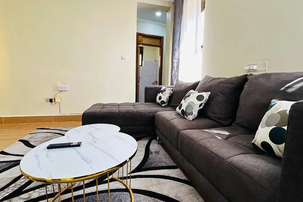 Blackoak Luxury Home 1Br/ Dstv/Free Wi-Fi 坎帕拉